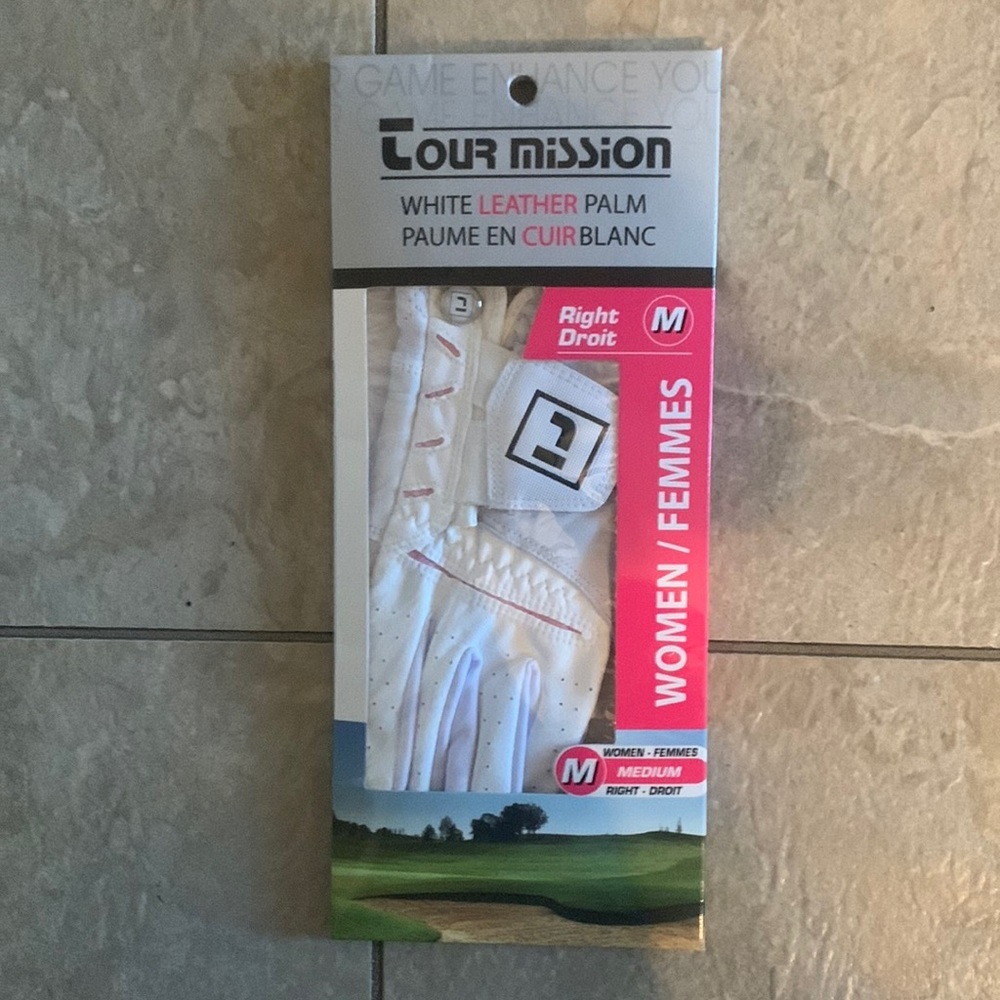Golf glove with ball marker​
